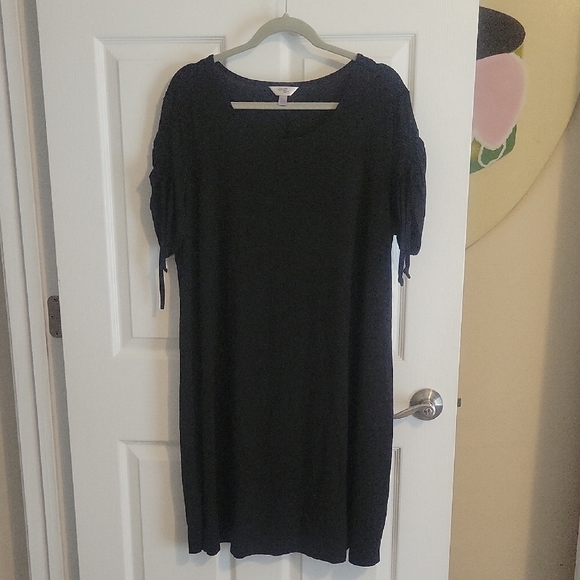 Terra & Sky Dresses & Skirts - Terra & Sky Sz1X scoop neck short tie pull sleeve pullover shift Black dress